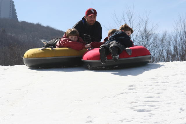 Tracey, Britton, Greyson And Caleb Tubing At Suger Mountain.
