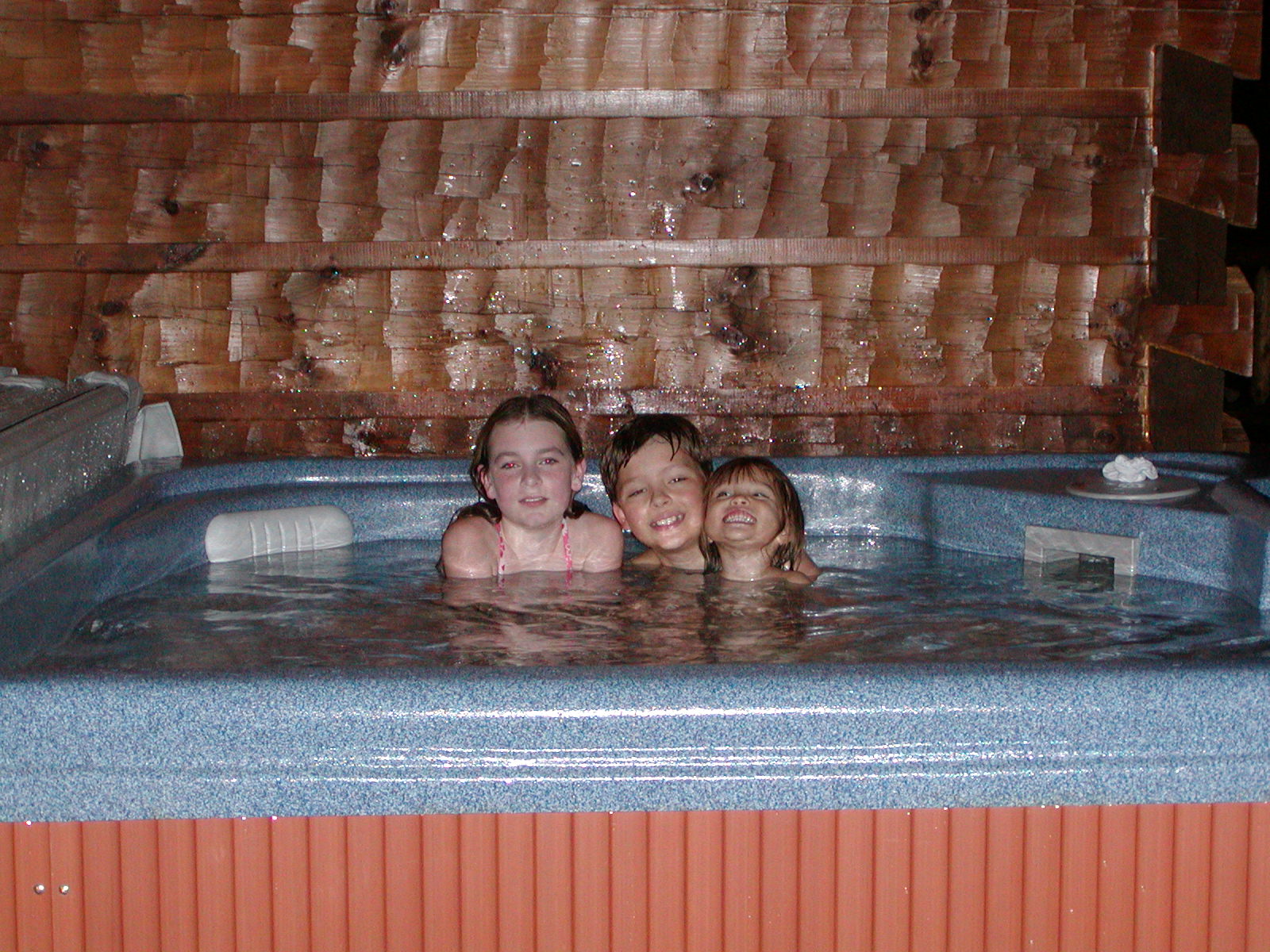 Kristen, Austin And Zoee' In Hot Tub In November 2003...COLD 39 Degrees Outside!